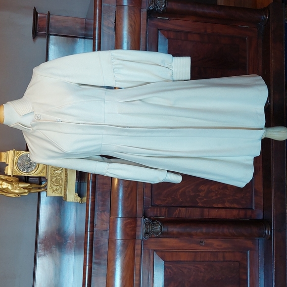 Dian von Furstenberg coat - Picture 2 of 15